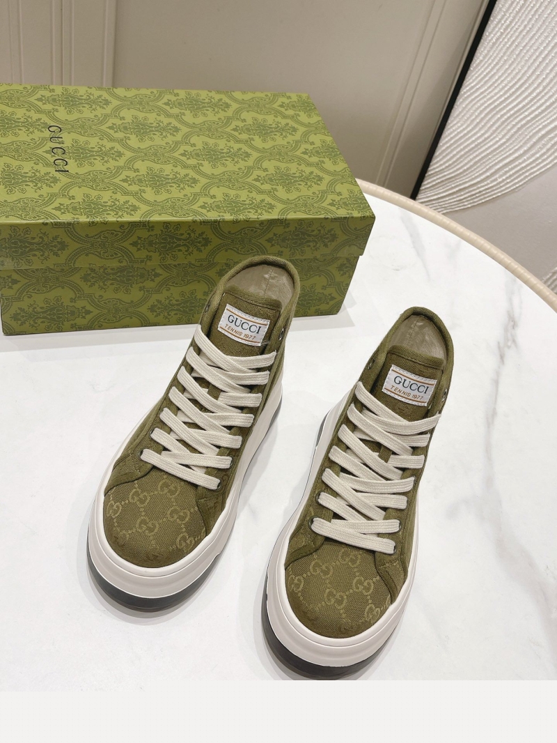 G*u*i casual shoes